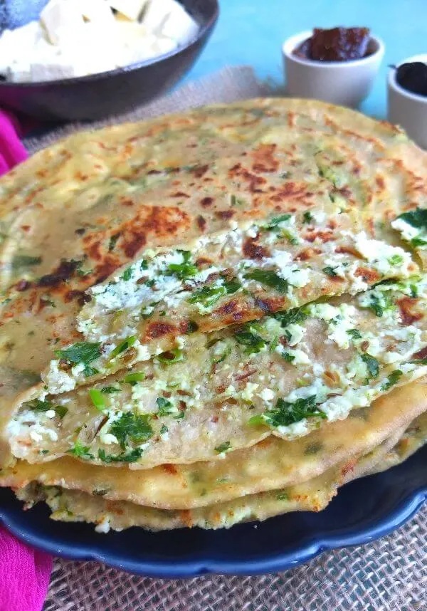 Paneer-Paratha-Stuffed-004